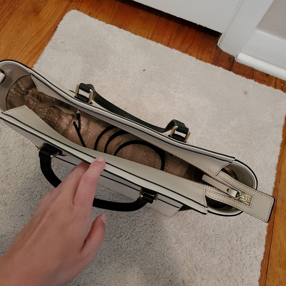 NWOT Beautiful Kate Spade Handbag Black & Cream Tan Purse Tote - Picture 3 of 7